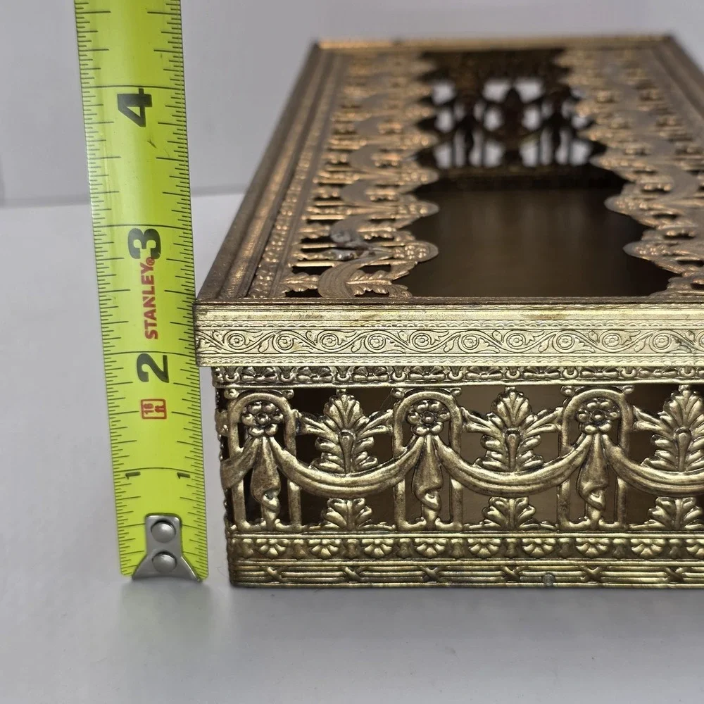 Hollywood Regency Gold Metal Filigree Tissue Box Cover Vanity Bathroom Decor